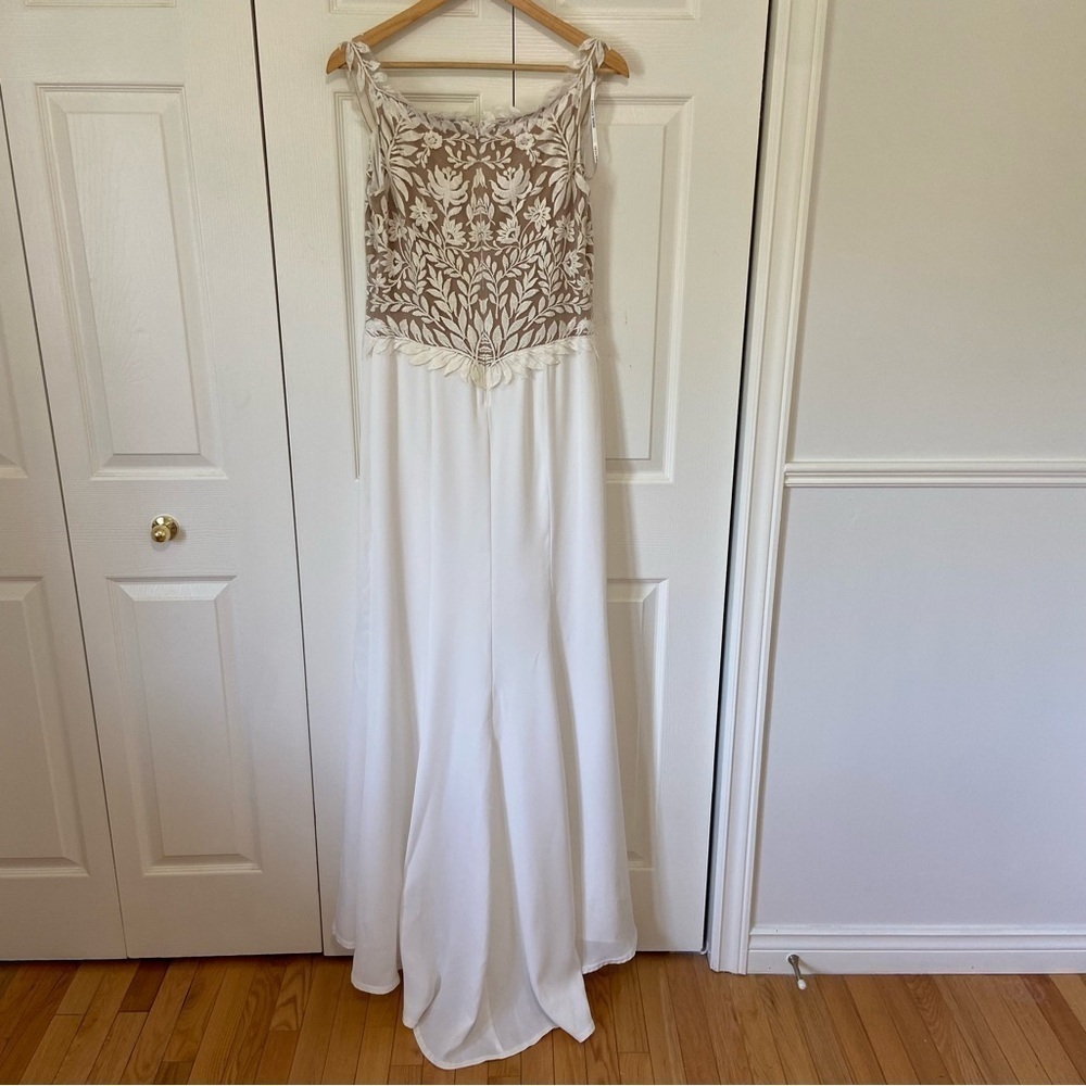 Tadashi Shoji NWT Lace Illusion Off The Shoulder Crepe Bridal Wedding Gown 8 - Picture 9 of 16